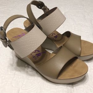Blowfish Size 10 Wedge Sandals